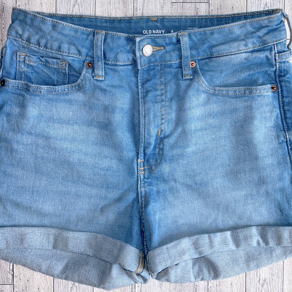 Old Navy High-Rise O.G. Straight Denim Shorts – Size 8 - Picture 3 of 7